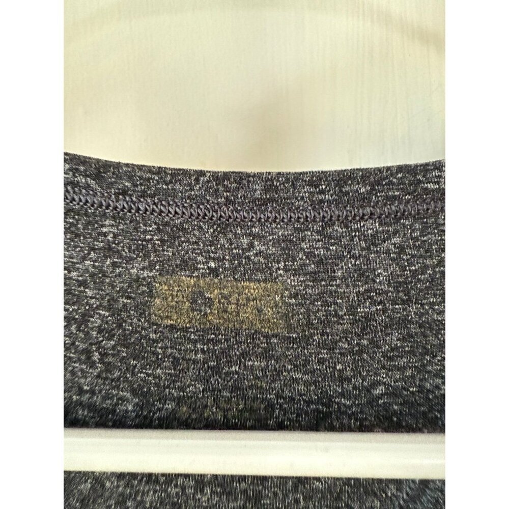 Women’s size medium Gray workout Tank Top - Picture 5 of 8